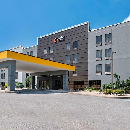 Comfort Inn & Suites York Bagian luar foto