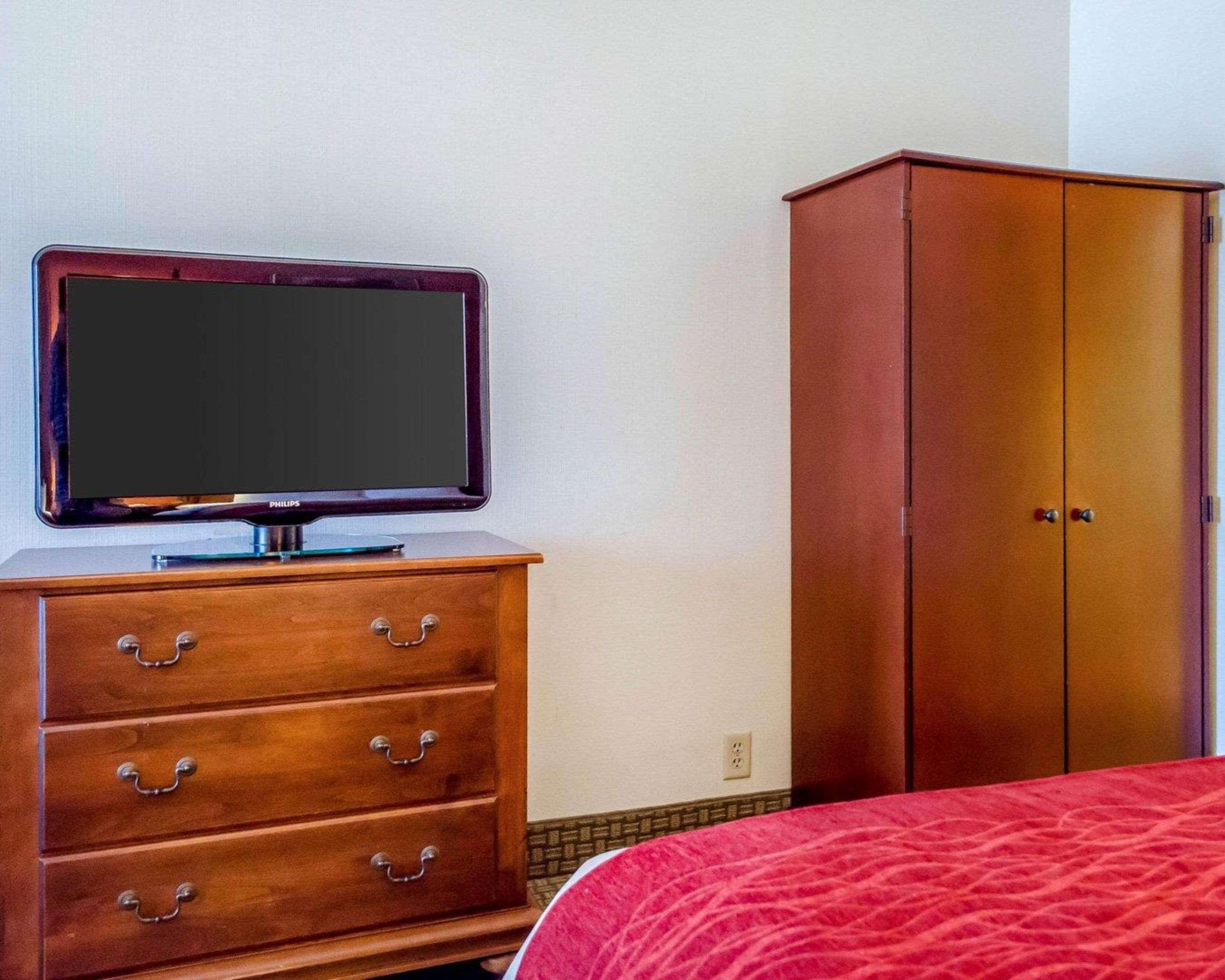 Comfort Inn & Suites York Bagian luar foto