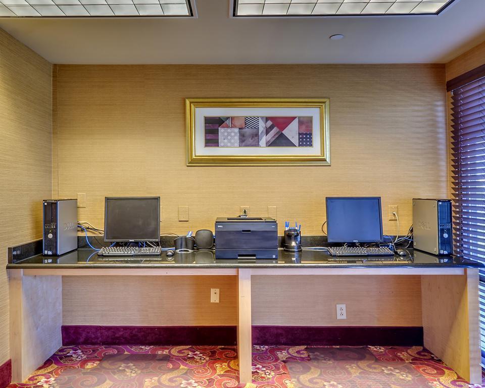 Comfort Inn & Suites York Bagian luar foto