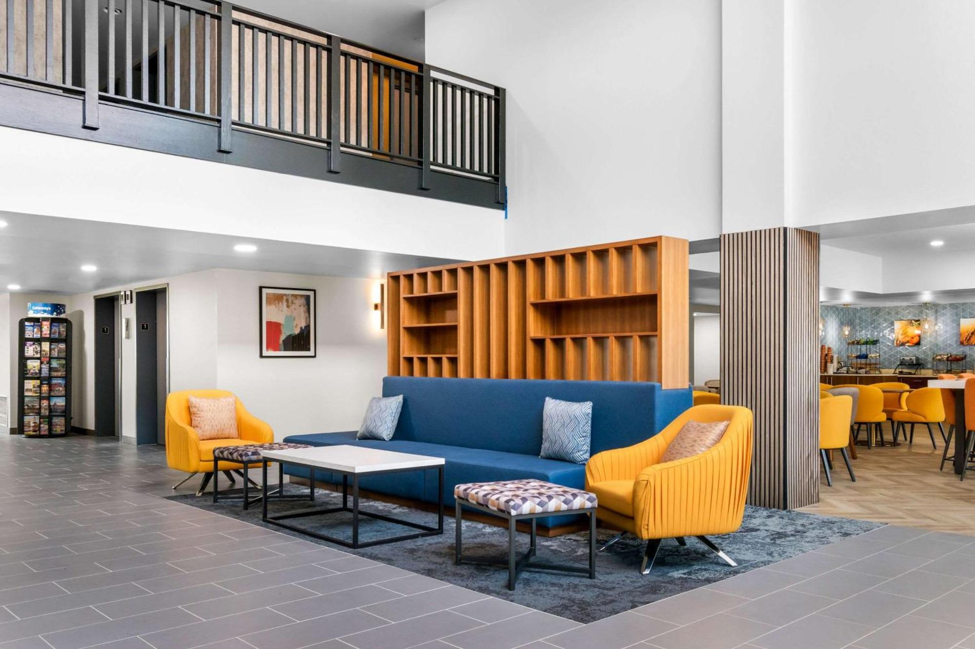 Comfort Inn & Suites York Bagian luar foto