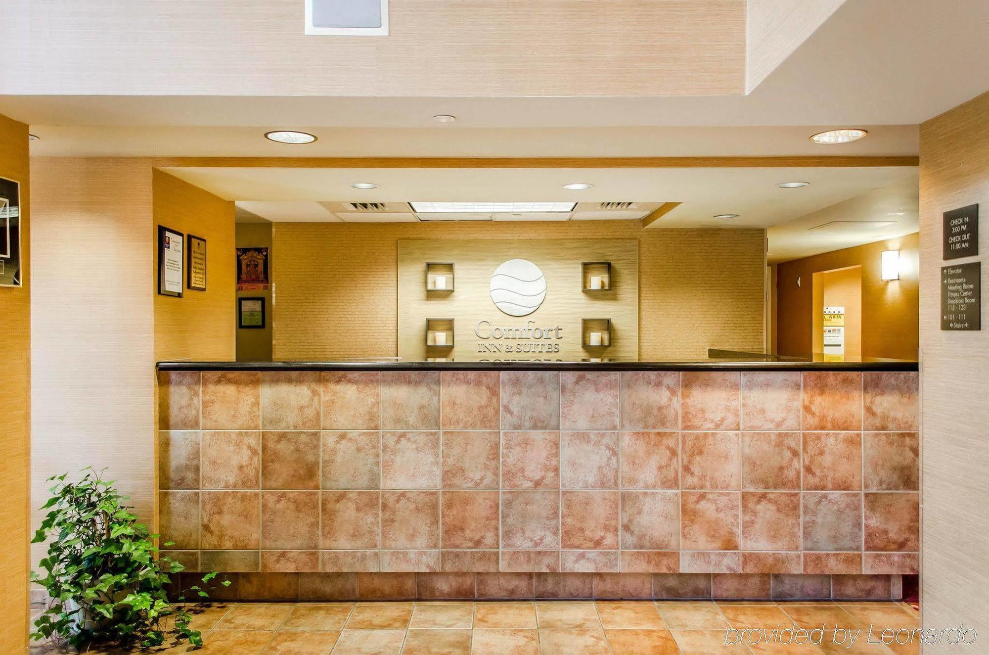 Comfort Inn & Suites York Bagian luar foto